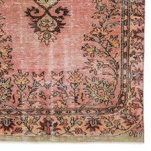 Load image into Gallery viewer, Vintage Turkish Rug, GA17748
