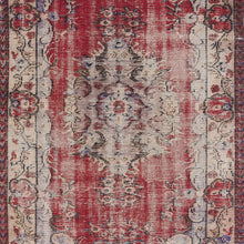 Load image into Gallery viewer, Vintage Turkish Rug, GA7668