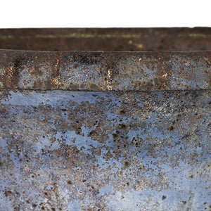 Cast Iron Urn, G010
